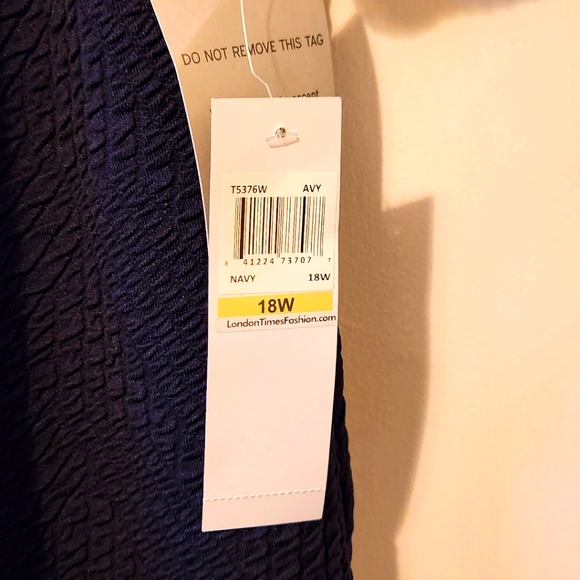 NWT Gorgeous London Times Navy Mid Sleeve Textured Plus Size Shift Dress 18W - Picture 6 of 10